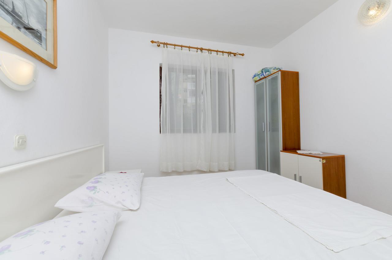 Apartments Tonin Ivan Dolac Exterior foto