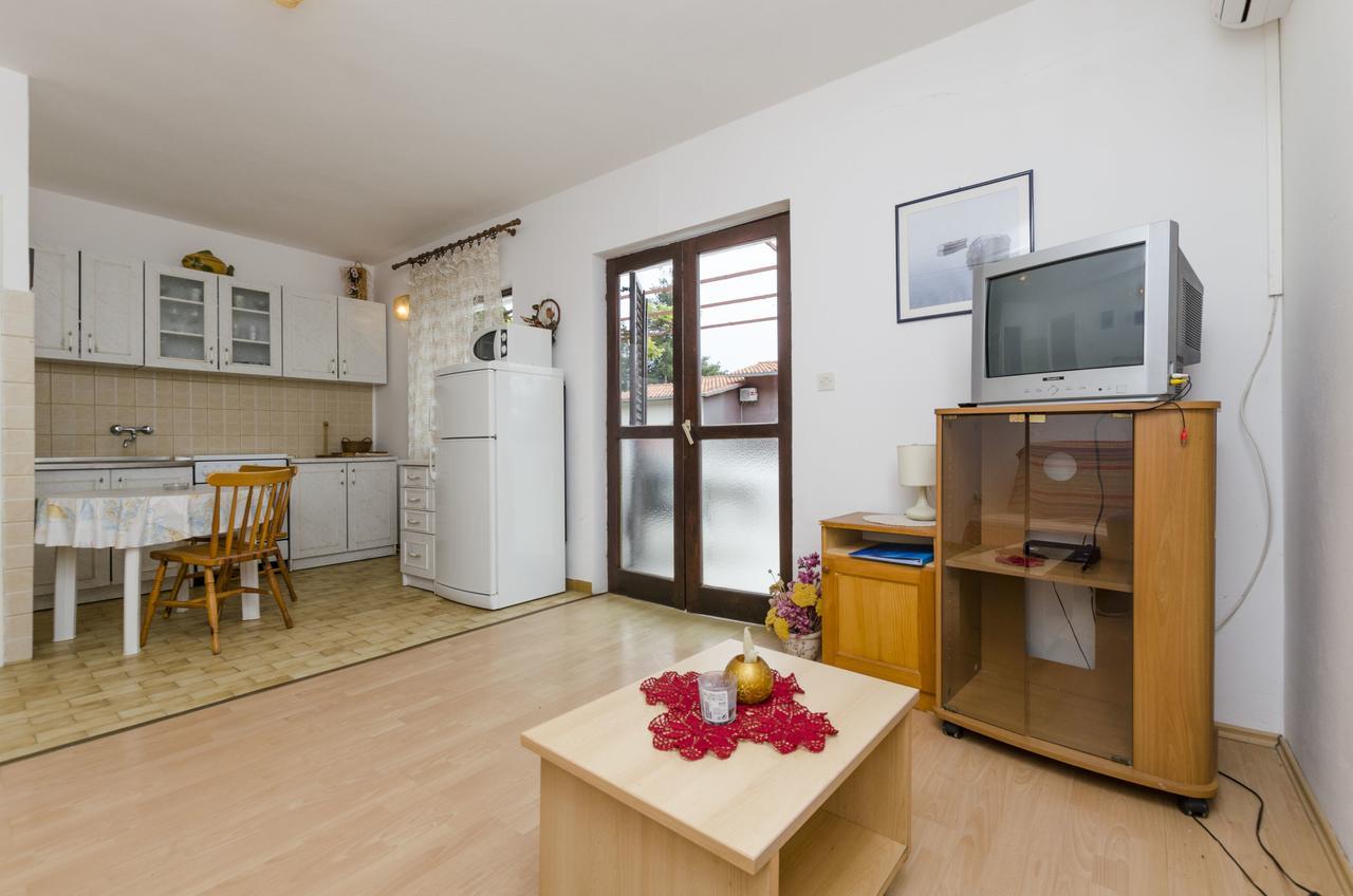 Apartments Tonin Ivan Dolac Exterior foto
