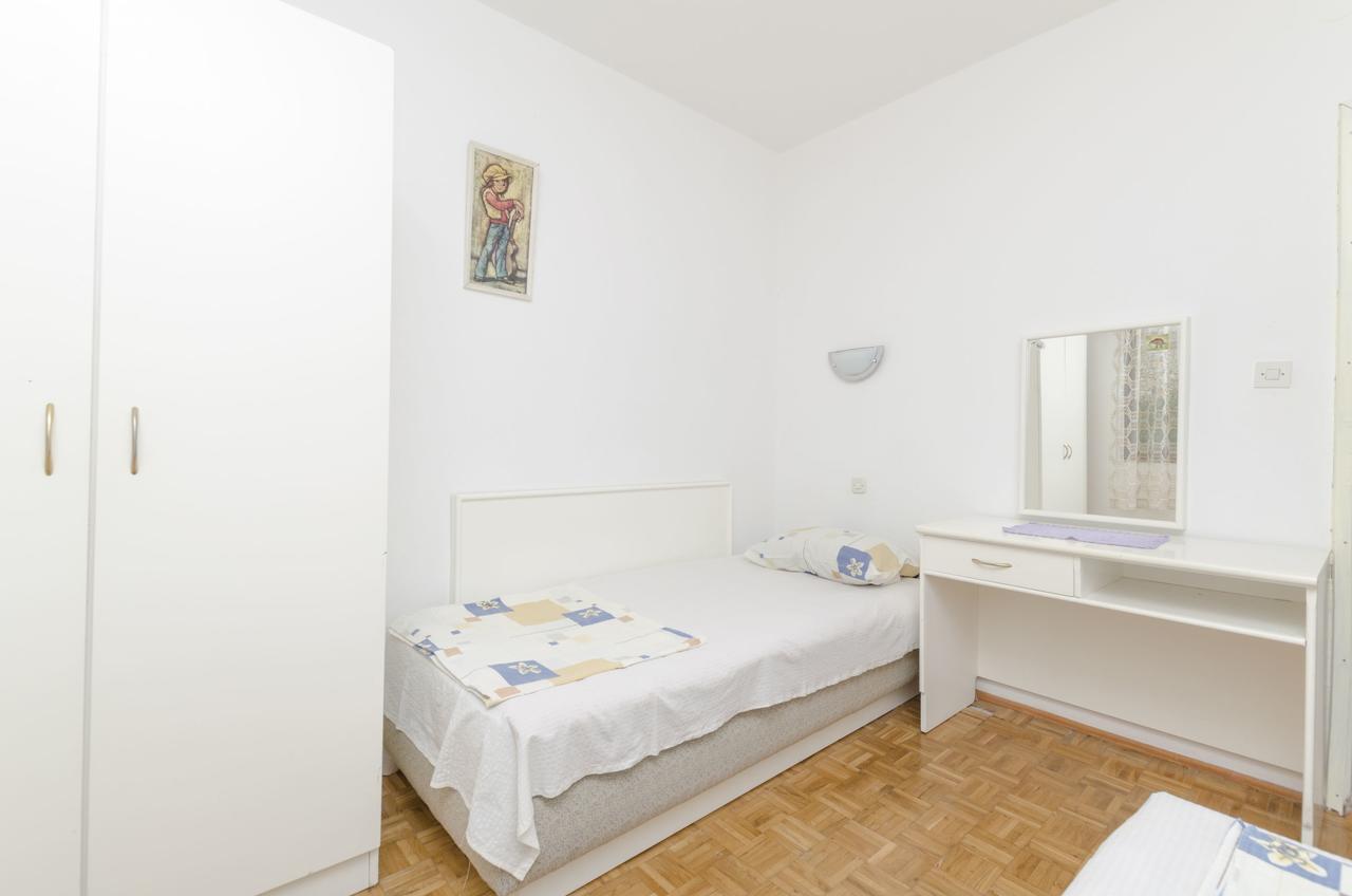 Apartments Tonin Ivan Dolac Exterior foto
