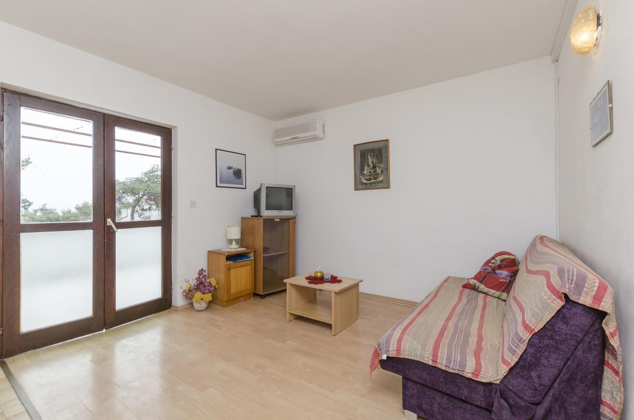 Apartments Tonin Ivan Dolac Exterior foto