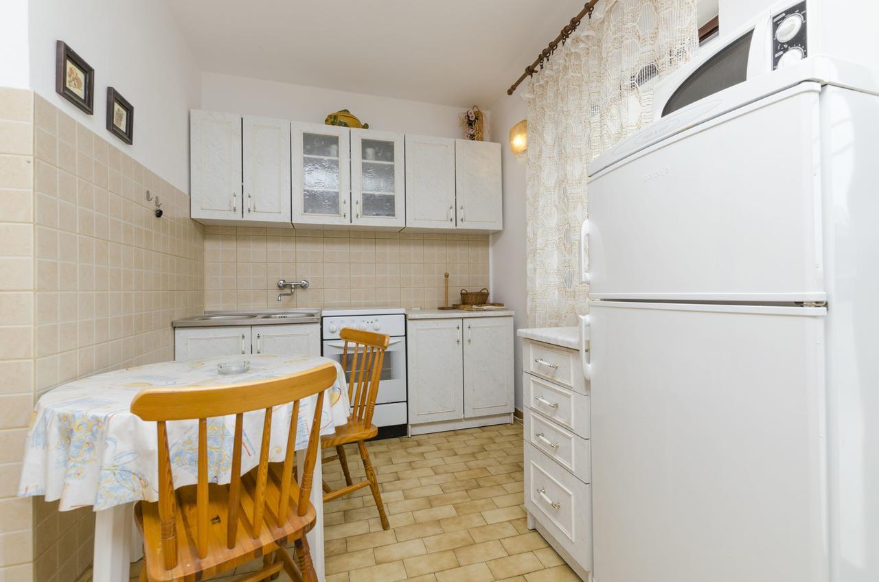 Apartments Tonin Ivan Dolac Exterior foto
