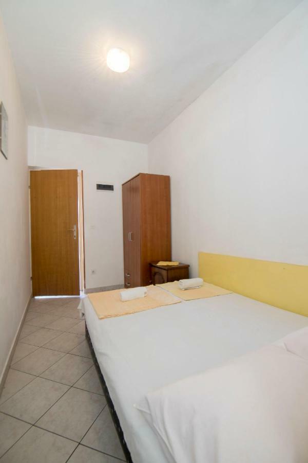 Apartments Tonin Ivan Dolac Exterior foto