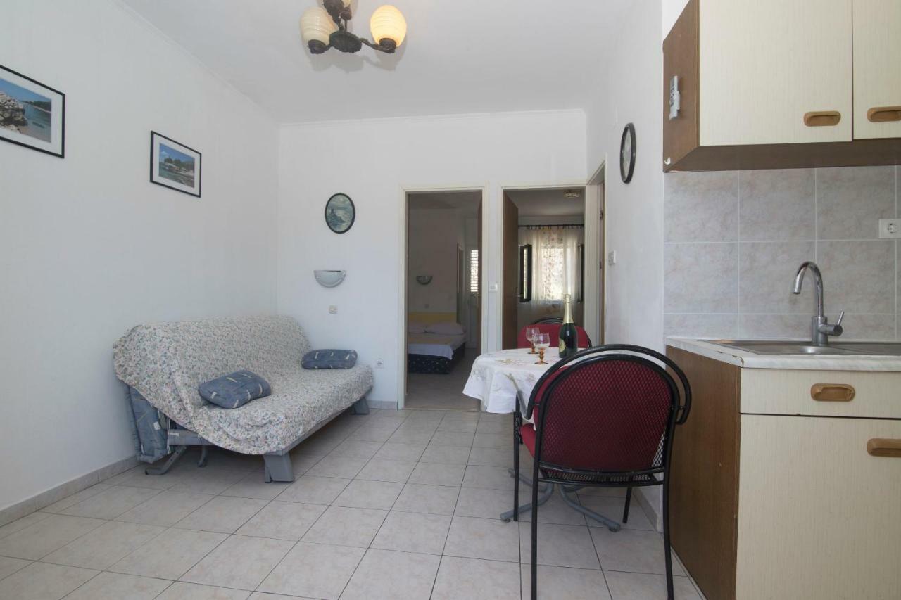 Apartments Tonin Ivan Dolac Exterior foto