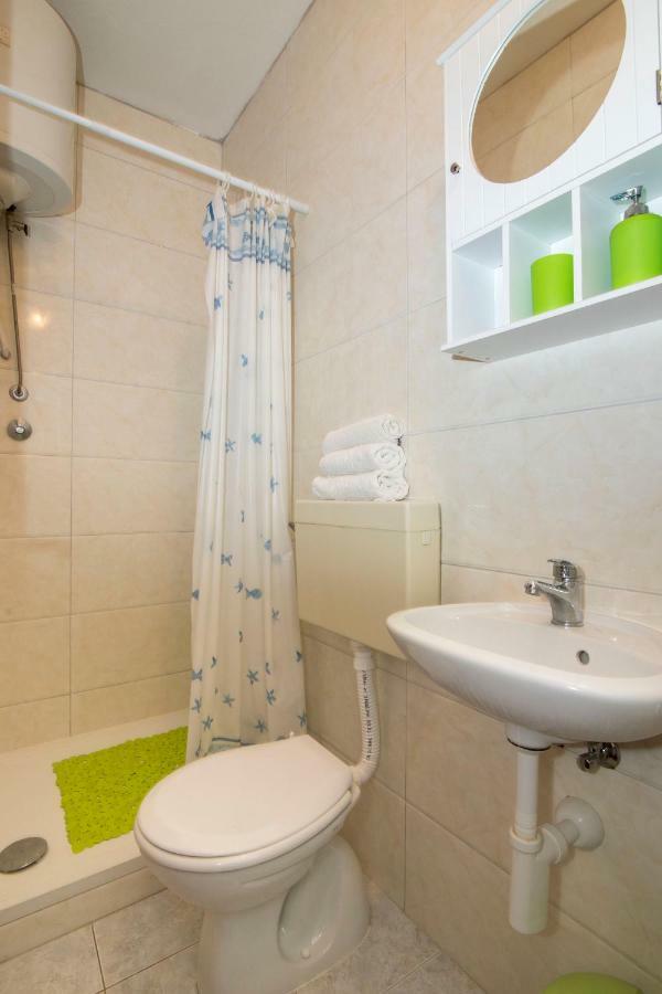 Apartments Tonin Ivan Dolac Exterior foto