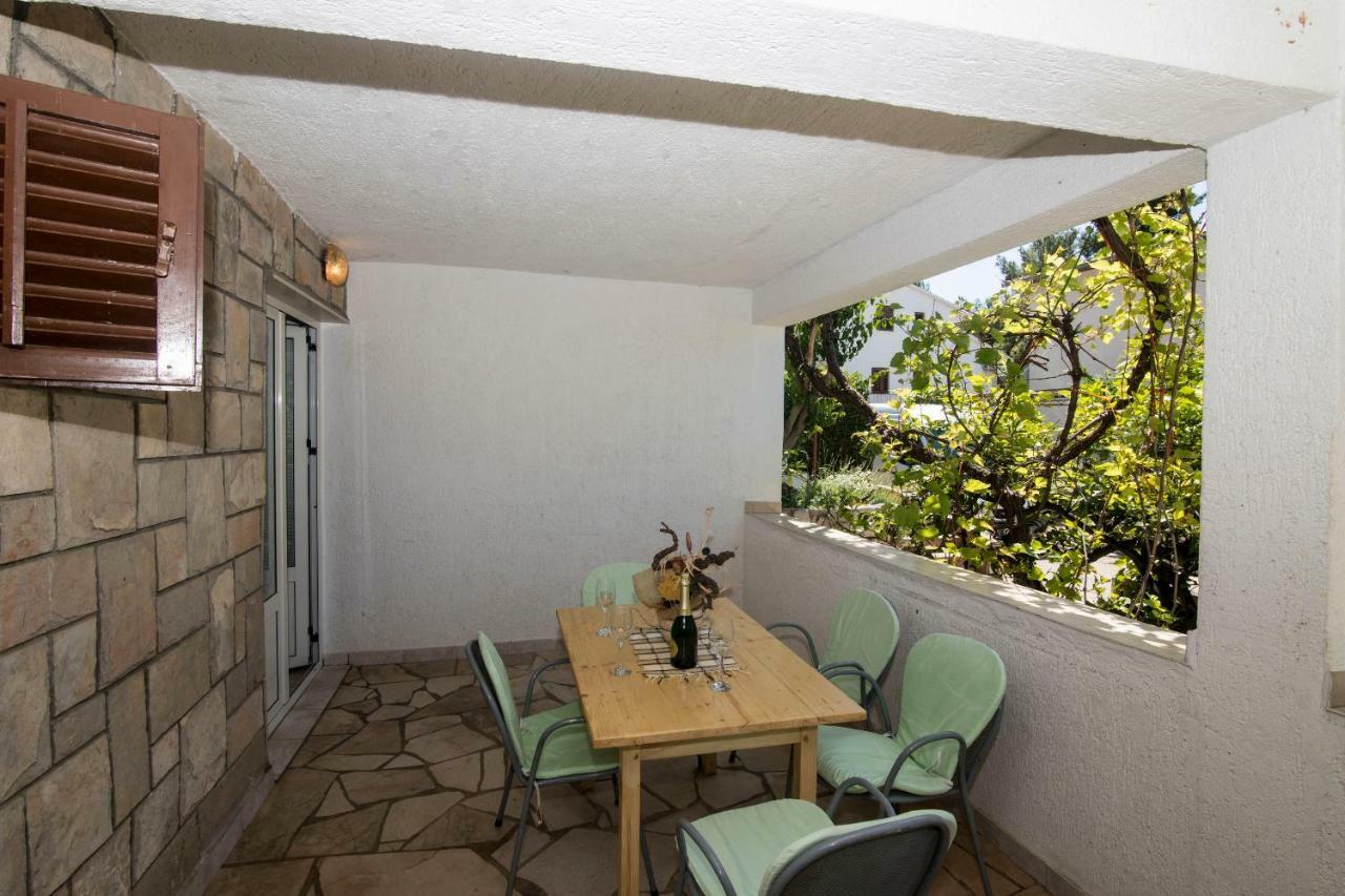 Apartments Tonin Ivan Dolac Exterior foto