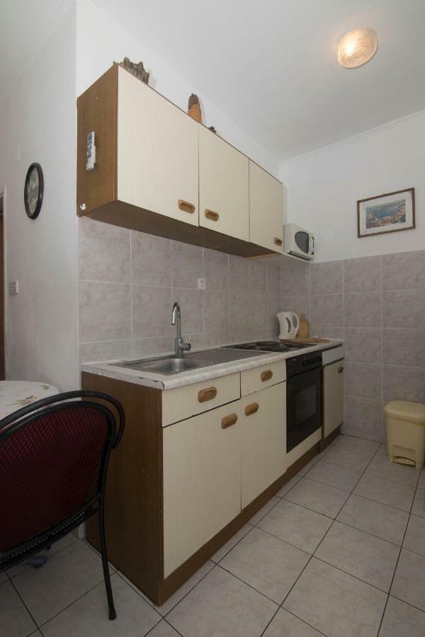 Apartments Tonin Ivan Dolac Exterior foto
