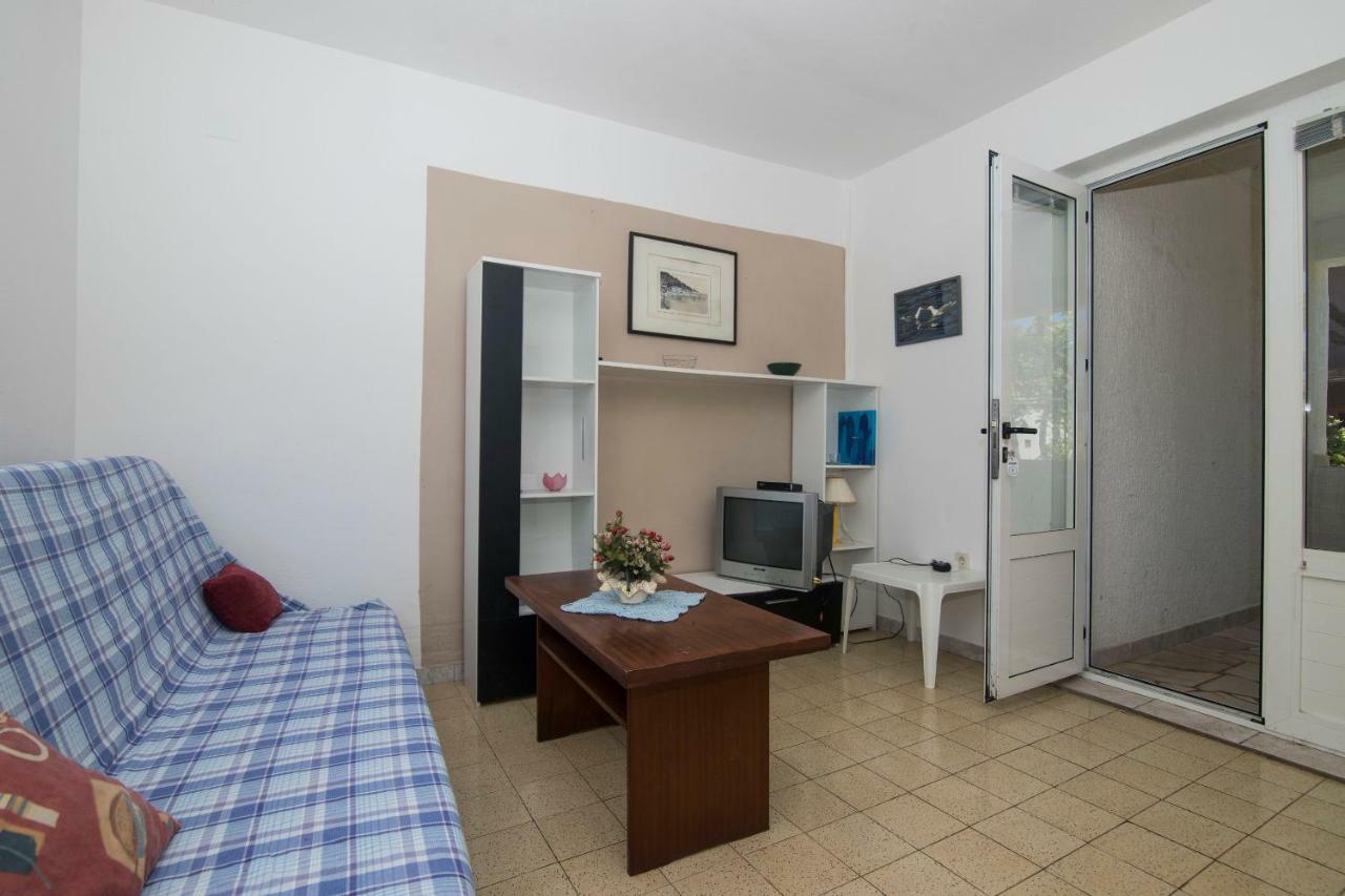 Apartments Tonin Ivan Dolac Exterior foto